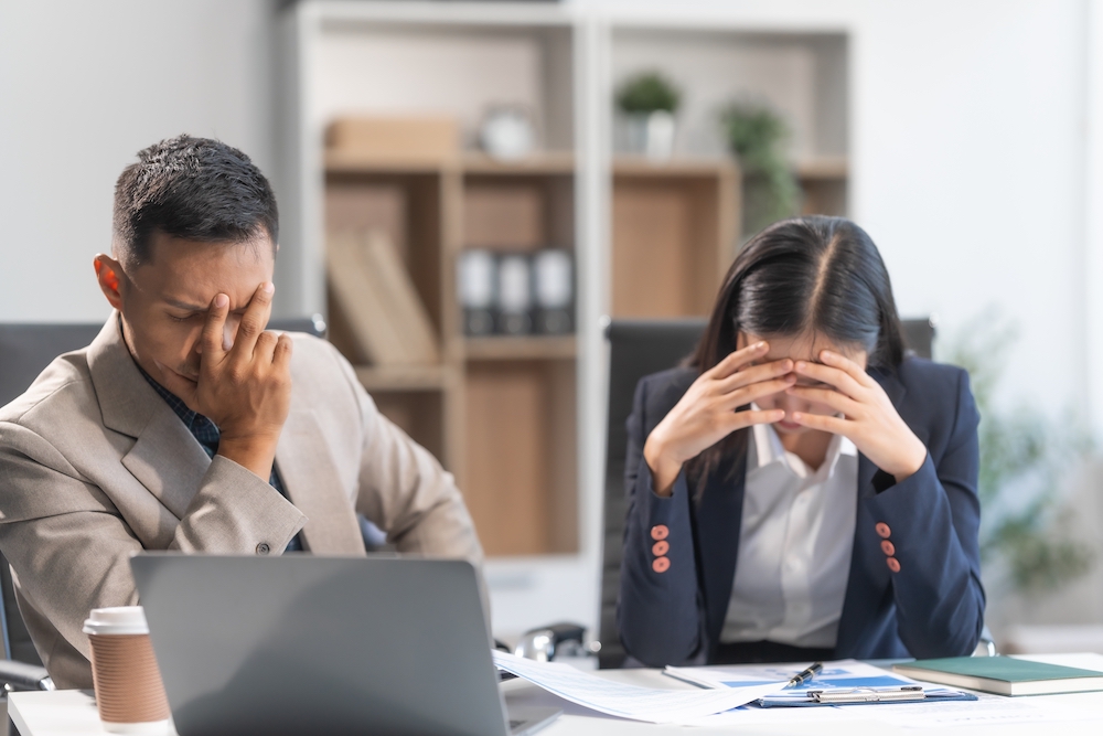 financial services workers receive cyber threat